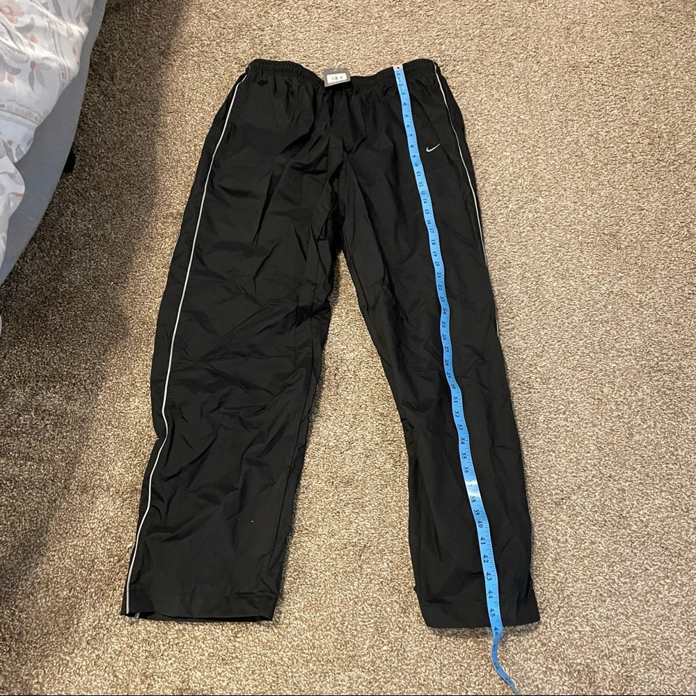 Vintage 2002 Nike NWT XXL basketball pants back with white striping